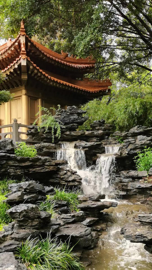 中国风古建筑亭院园林山水空镜竖屏竖构图视频35秒视频