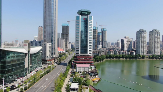 航拍湖北武汉城市建设地标建筑视频
