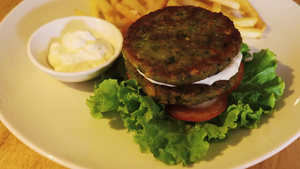 素食自制汉堡13秒视频
