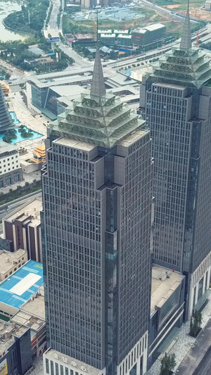 高清航拍桂林临桂新区金贸中心双塔高楼城市开发建设69秒视频