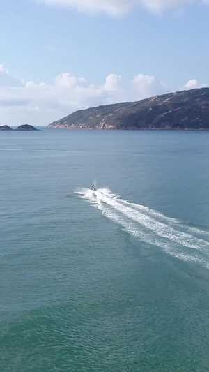 海中的摩托艇自然风光17秒视频