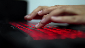 手指录音红灯键盘笔记本笔记本电脑技术创业成功程序员23秒视频