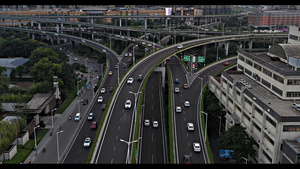 南京城市赛虹桥高架车流黄昏航拍4K76秒视频