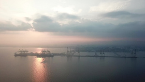 现代海港风景黄花11秒视频