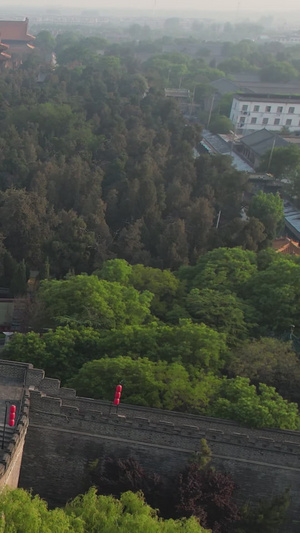 航拍5A景点孔庙城墙门视频山东旅游41秒视频