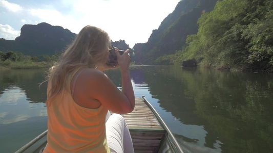 旅游女游客拍摄Trang自然vietnam视频