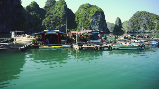 河长湾的漂浮渔村猫巴岛维特南视频