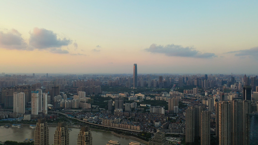 航拍自然风光夕阳晚霞落日天空街景4k素材视频