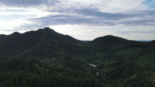 航拍山川丘陵视频