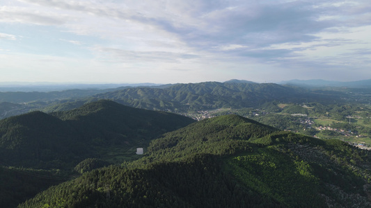 航拍山川丘陵视频