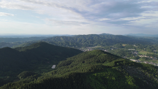 航拍山川丘陵视频