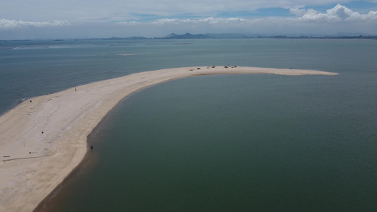 唯美沙滩伸向大海的沙滩视频