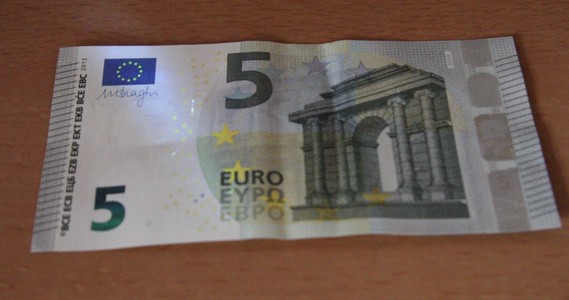 欧元银行纸钞视频