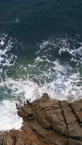 实拍海边海浪视频