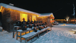 棋盘山雪乡夜景房屋13秒视频