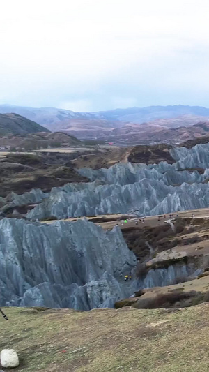 在甘孜藏族自治州墨石公园航拍得摄影师地质奇观14秒视频