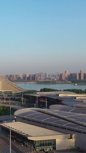 航拍城市风光地标建筑武汉国际会议金融中心素材城市素材视频