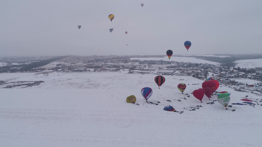 冬天的热气球视频