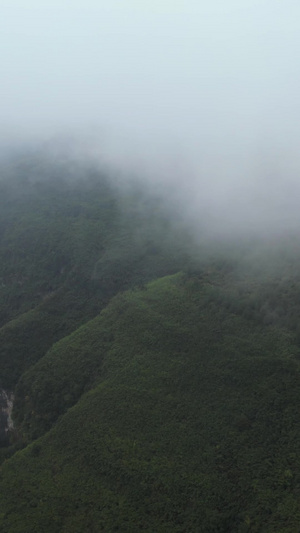 航拍湖南湘西5A级景区德夯大峡谷云雾天气自然风光素材交通素材56秒视频