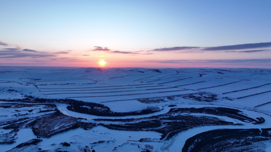 河谷湿地田野雪景夕阳视频