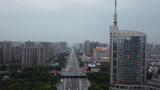 航拍衡阳蔡伦大道衡阳广电夜景视频