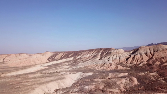 沙漠峡谷的有色山丘视频