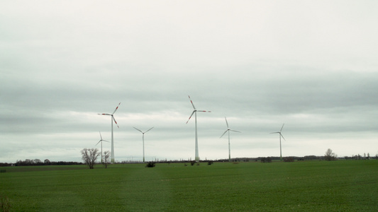 风力涡轮机和农村地区视频