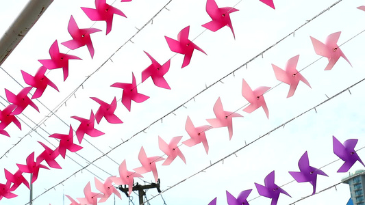 粉粉粉风车玩具视频
