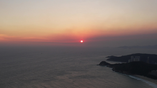 大海日落晚霞夕阳海浪海陵岛航拍视频