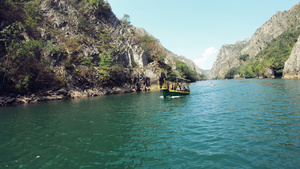 马其顿峡谷湖风光9秒视频