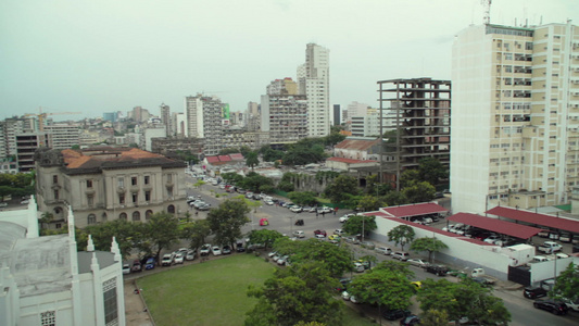 位于Mozambique首都的Maputo市上空的视频