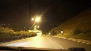 晚上在高速公路上开车24秒视频