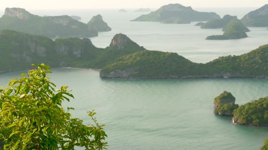 在旅游苏梅岛天堂热带度假胜地附近的安通国家海洋公园视频