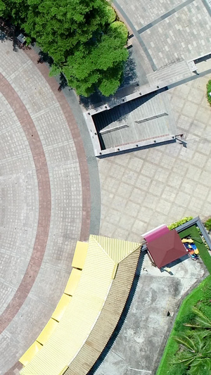 三亚南山文化旅游区中心广场十一出游34秒视频
