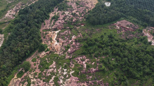 空中向下俯视红泥地14秒视频