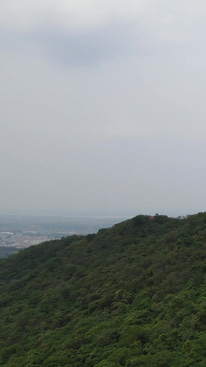 航拍湖北襄阳古隆中旅游景区卧龙遗址登山的道路旅游区47秒视频