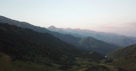 黎明时的青山视频