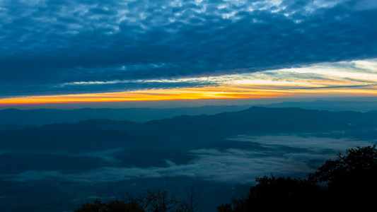 太阳日出自然地标标志性自然旅行地点吉昂马泰国四公里视频