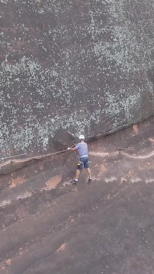 山体攀岩航拍无人机36秒视频