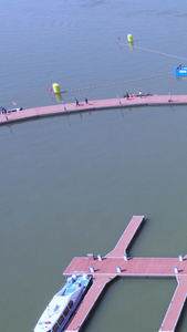航拍城市游艇码头娱乐运动健身的人群素材健身素材视频