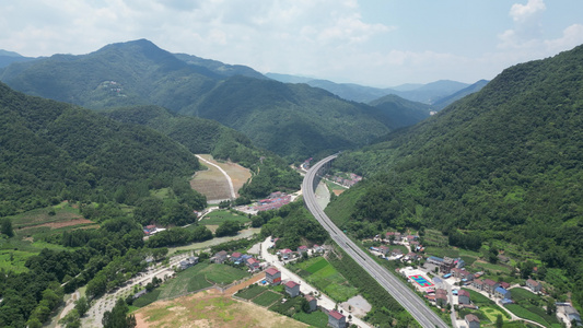 航拍大山高速公路高架桥视频