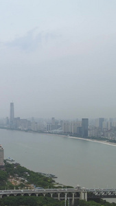 航拍城市地标建筑江景天际线素材江景素材视频