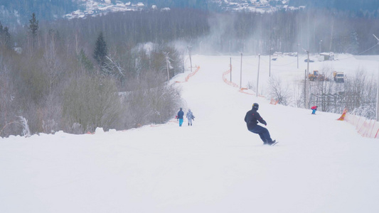 冬季体育运动单板滑雪视频