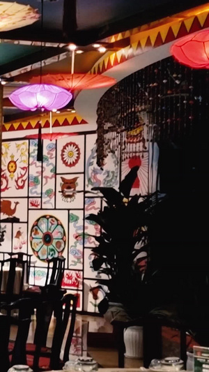 实拍具有少数名族特色装修风格的傣族餐厅内景视频素材异域风情40秒视频