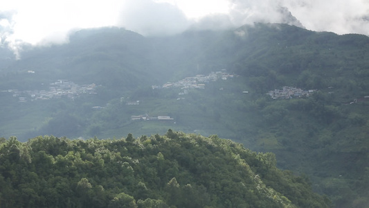 山区乡村乡镇依山傍水自然风景视频