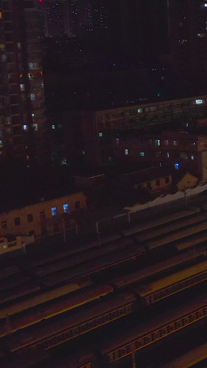 货运火车站夜景航拍火车站航拍101秒视频