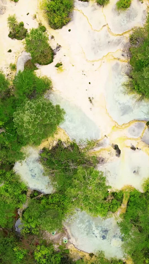 航拍四川阿坝黄龙5A景区大地上的美丽图案99秒视频