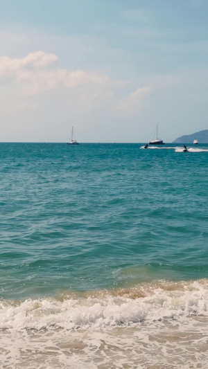海南旅游亚龙湾海滩边水上运动摩托艇4A景点32秒视频