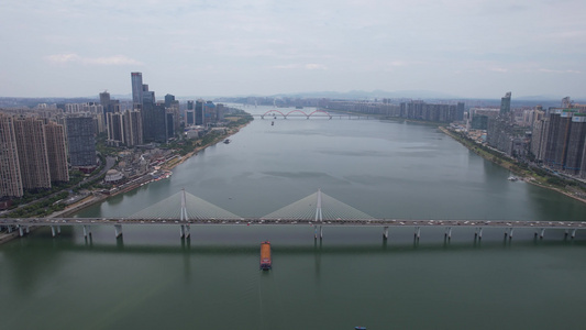 航拍湖南长沙湘江跨江大桥视频