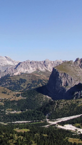 航拍意大利阿尔卑斯山多洛米蒂山区全景视频旅游目的地视频